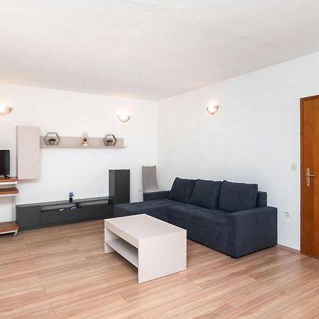 Apartment Ljuba พรีมอชเตน ภายนอก รูปภาพ