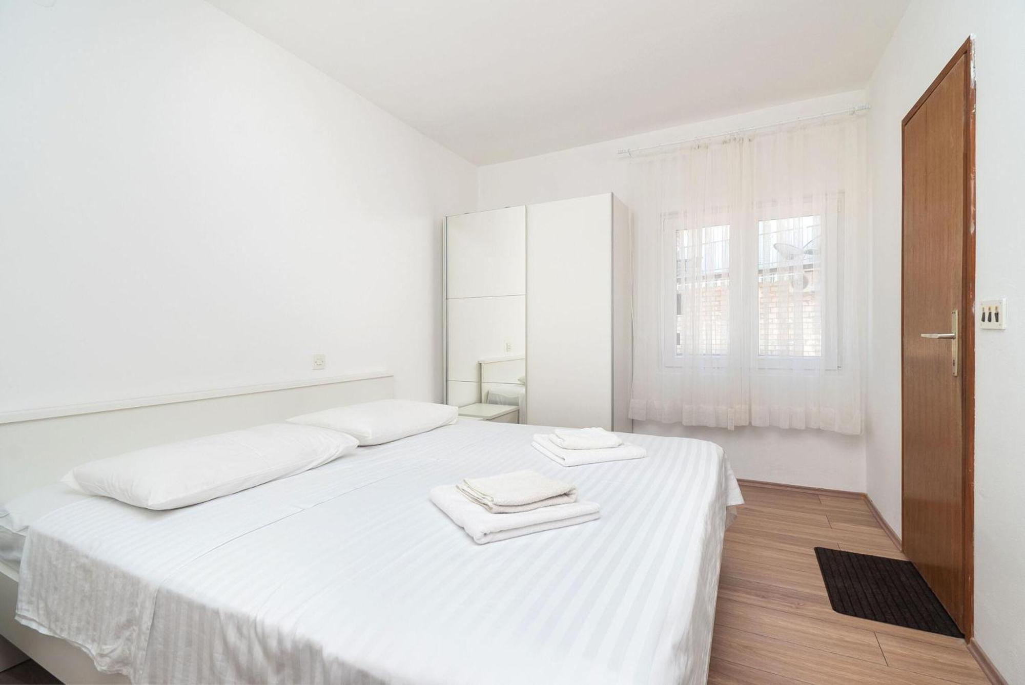 Apartment Ljuba พรีมอชเตน ภายนอก รูปภาพ