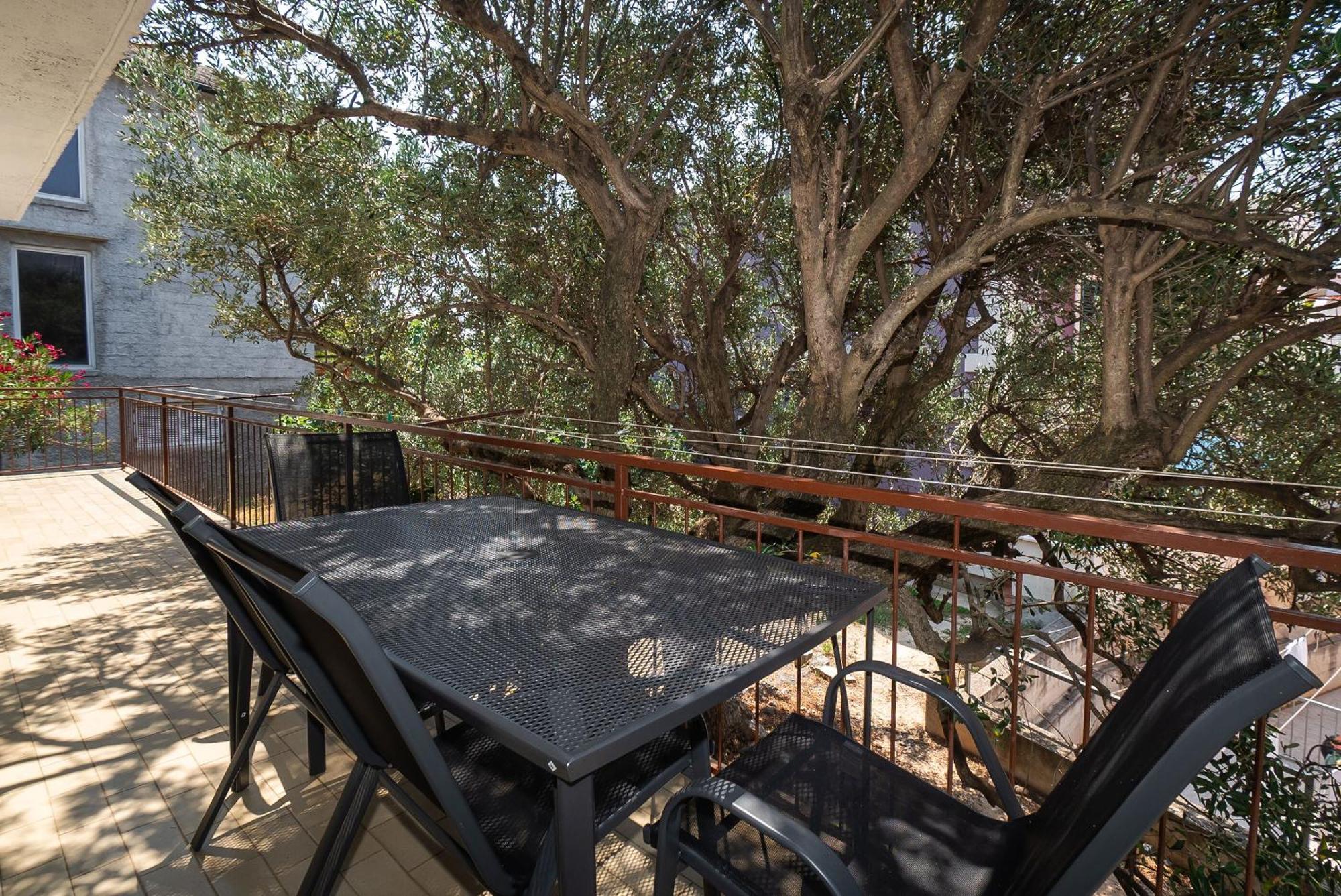 Apartment Ljuba พรีมอชเตน ภายนอก รูปภาพ