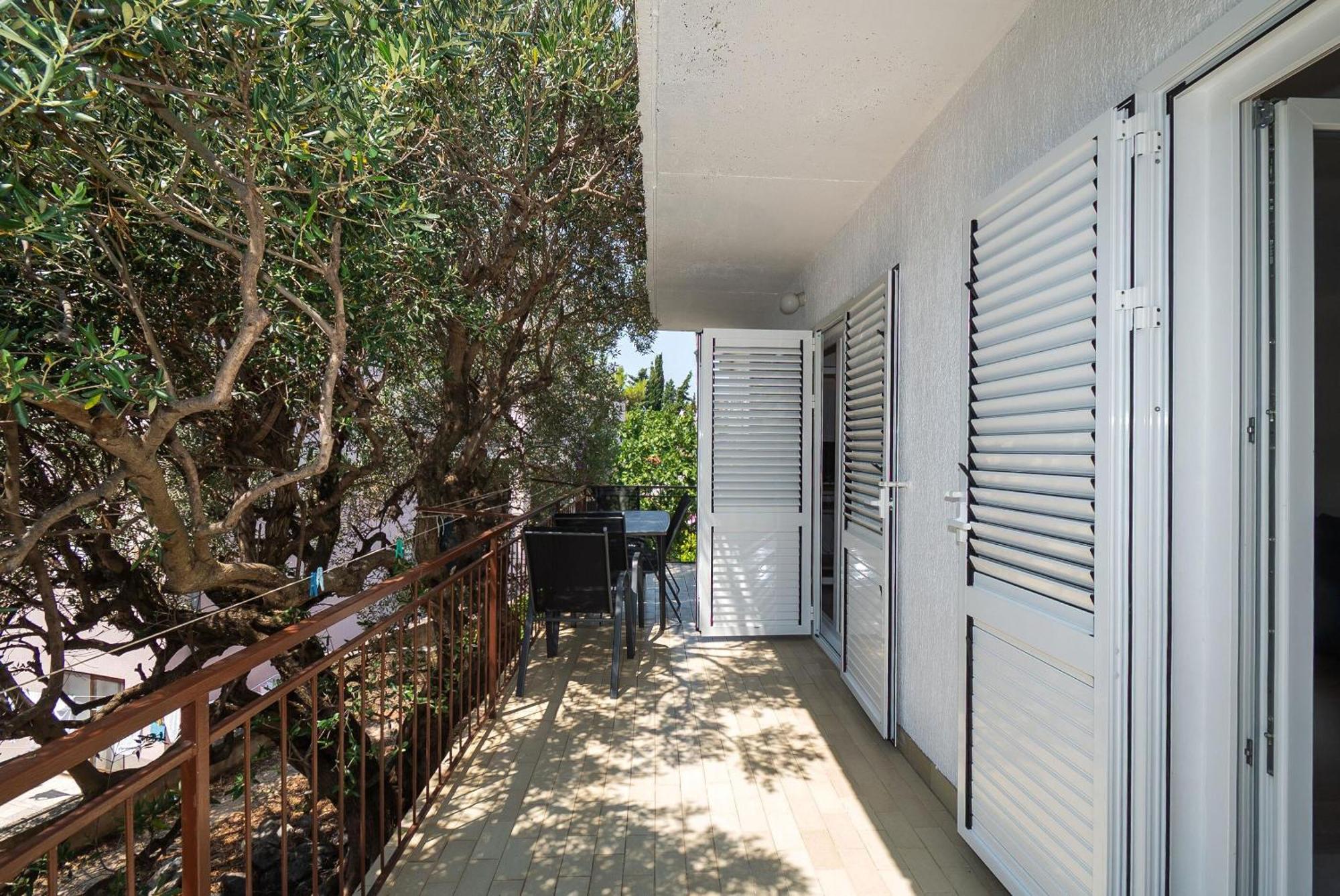 Apartment Ljuba พรีมอชเตน ภายนอก รูปภาพ